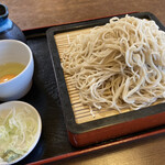 Soba Dokoro Nishimura - おおもりそば550円＋生玉子60円