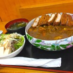 Harusaku - 特盛はカレー500g位＋ご飯500g位＋カツ150g位あります