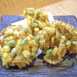 Mizuki no Sakaba Hitokabu - とうもろこしと枝豆の三味かき揚げ