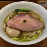 SOU - 淡麗塩らぁ麺　850円＋半熟味玉100円