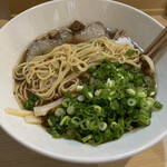 Chuka Soba Kiraku Shin Nagata - ストレート中細麺