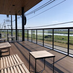 STARBUCKS COFFEE Kushiro Turumihashi Ten - 外のテラス席