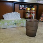 伝説のすた丼屋 - カウンター席