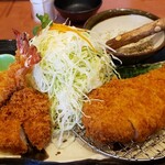 Kodawari Tonkatsu Katsu Jin SanYo Ten - かつ陣定食は、海老フライ、ヒレカツ、トンカツです