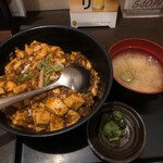 Rokumi Zenshoku - ランチ 麻婆豆腐丼