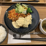 ワインバル 三ツ矢堂商店 - 若鶏の唐揚げタルタルチキン南蛮定食❗️