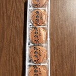 鶏卵堂 - 鶏卵饅頭（白あん） 330円なり