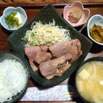 蕎麦工房 陶山 - ■豚の生姜焼き(ご飯、汁、小鉢、ｺｰﾋｰ付き)