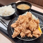 Matsu no Ya Takamatsu Kawaramachi Ten - 山盛り本格唐揚げ定食（ごはん並盛）