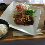 Echizen Country Club - トンテキ定食 追加780円 全景