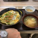 Marumi Shokudo Honten Ekimae Ten - R3年8月・今日はカツ丼＠600円。ボリゥム多し！^^