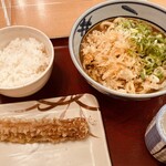 金比羅製麺 - カレーうどん、ご飯、ちくわ天