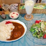 Cafe Fureai - ふれあい特製カレーセット￥850