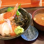 Osakana Stand Yuji - 海鮮丼ご飯大盛