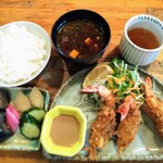 Ajidokoro Koto - 海老フライ定食　880円