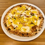 Pizza & Dolce Premo - トウモロコシとパンチェッタのピッツア