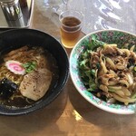 いちろく亭 - 料理写真:平日ランチ、ラーメンと焼肉丼のセット880円(税込み)(2021.8.3)