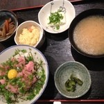 太然屋 - ネギトロ丼