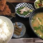 Ajiro - 豚汁とアジフライ定食900円　おかわり可