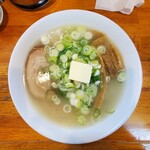 ラーメン専門店 くろべぇ - 塩らーめん バターTP