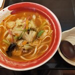 味の民芸 - ピリ辛ちゃんぽんうどん、うどん半分