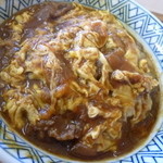 鶴亀 - 和風カレーと卵とじの有りそうで無かった組み合わせ♪