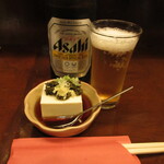 ちゃわん屋 - 瓶ビール(650円)とお通し