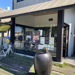 Patisserie FLOUR Takeuchi Kaido Karusato Ten - 店構え