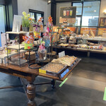 Patisserie FLOUR Takeuchi Kaido Karusato Ten - 店内