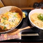 Shiotsu - カツ丼定食