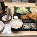 Tonkatsu Shinjuku Saboten Yokohama Rarapoto Ten - 