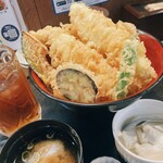 Imafuku Omiya - ランチ♪【国産】活 穴子天丼 〈ご飯大盛りOK〉　980円
                      
                      ご飯大盛り、手作り豆腐、味噌汁 おかわり自由♪