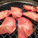 焼肉 きんぐ - 