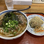 手打ちうどん 田じま - 肉うどん+おにぎり(昆布)❗️