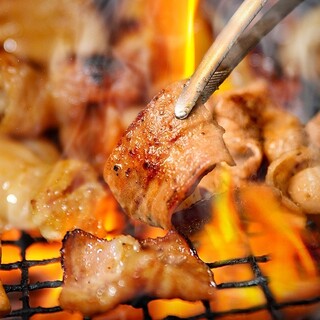 「豚ホルモン」は、ドサッと仙台流の焼き方でご堪能あれ♪