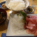 鉄火屋 - ミックスぶつ定食