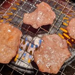 Yakiniku Nikudoushi Kitahama Honten - タン