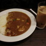 Curry House CoCo Ichibanya Tenri Kabata Ten - やさいカレー　630円　アイスカフェオレ100円