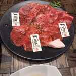 神戸牛焼肉&生タン料理 舌賛 - 