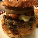 MUNCH'S BURGER SHACK - 