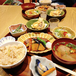 Okamado Meshi Torafuku Lalaport Tachikawa Tachitobi Ten - 