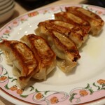 Gyoza no Osho Sanribu Kurieto Munakata Ten - にんにく激増し餃子(297円)