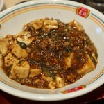 Gyoza no Osho Sanribu Kurieto Munakata Ten - ジャストサイズ麻婆豆腐(304円)