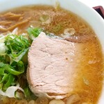 まごころラーメン 寳龍 - チャーシューはこんな感じ