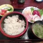 釜甚 - 刺身定食