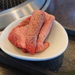 Yamagata Kuroge Wagyu Yonezawa Gyuu Yakiniku Kotora Begaroporisu Sendai Minami Ten - タン塩