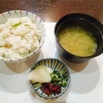 Ajigokoro Tateishi - ご飯とお味噌汁