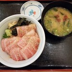 Mekiki no Ginji Tsubame Sanjo Tsubameguchi Ekimae Ten - 鮪ハラモの漬け丼　650円