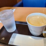 モスバーガー - ホットコーヒー(250円)です。