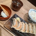 肉汁餃子のダンダダン - 